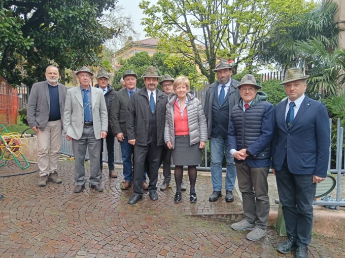 Fondazione Comunitaria del Lecchese e Alpini insieme per la Chiesetta del Morbegno alle Betulle