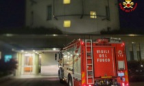 Allarme incendio in un hotel nella notte
