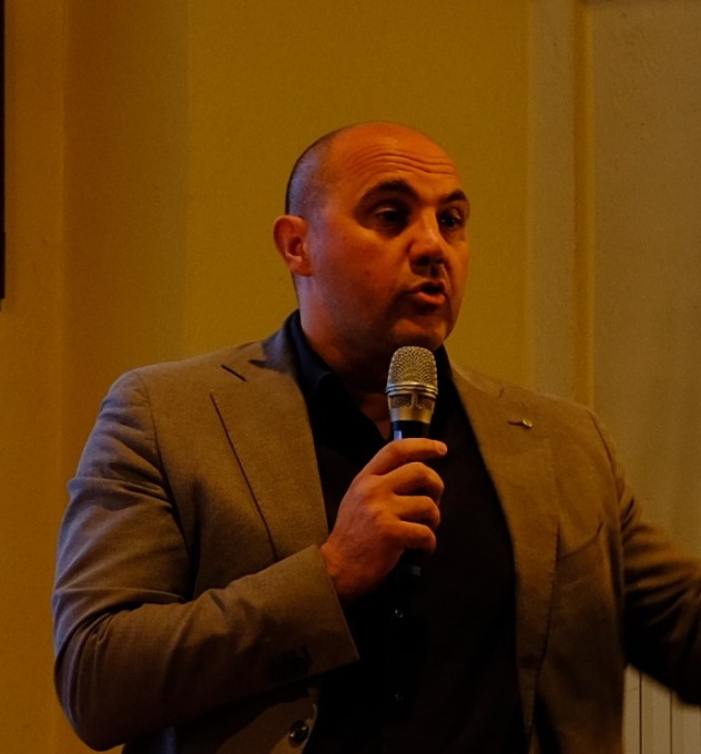 Autonomia differenziata, Fragomeli replica a Piazza che aveva bacchettato Gattinoni: “La sua presunzione non va mai in ferie”