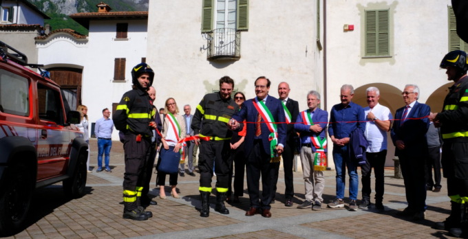 Valmadrera, nel 2026 la nuova caserma dei Vigili del fuoco. Al Fatebenefratelli la benedizione del veicolo finanziato da “Amici dei pompieri”