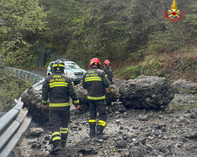 Maltempo: frana a Pennaso, chiusa la Sp 62