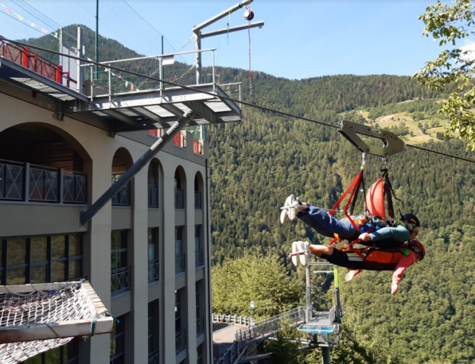 41enne di Oliveto precipita e muore al Fly Emotion: impianto sequestrato, disposta l’autopsia