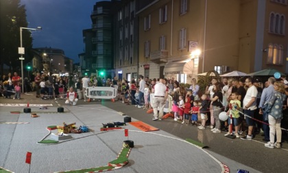 Calolziocorte: sabato 1 giugno la "Notte Bianca in Rosa"