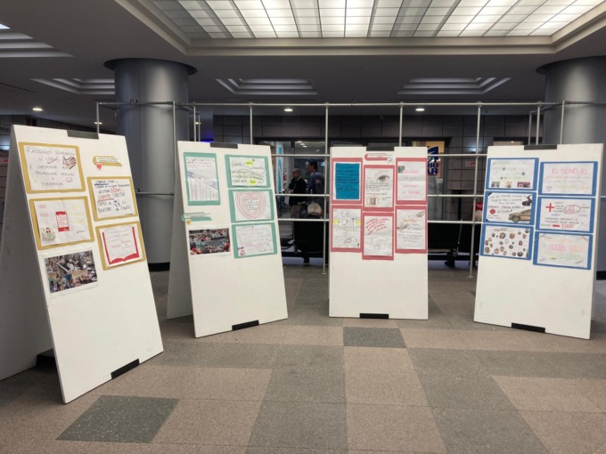Lecco celebra la Giornata dell’infermiere con una mostra nella hall del Manzoni