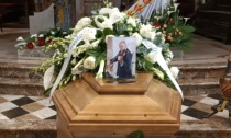 Chiesa gremita per i funerali del maestro Peppino. Il genero: "Ti porterò con me come se fossi una colonna sonora"