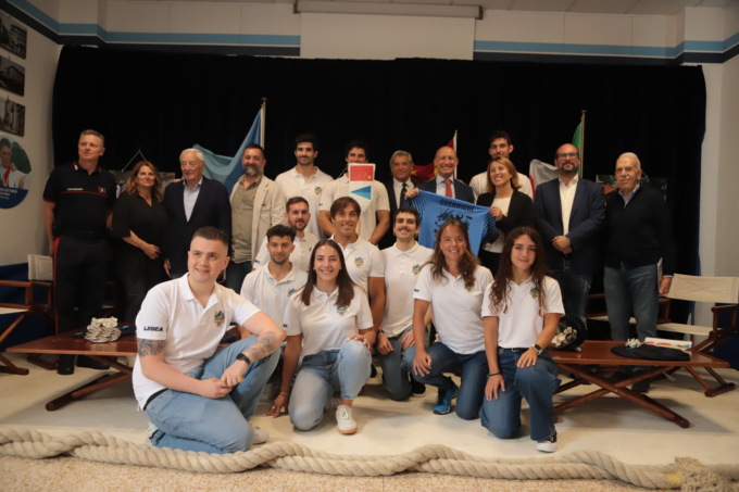 La Canottieri Lecco alla conquista della … Cina