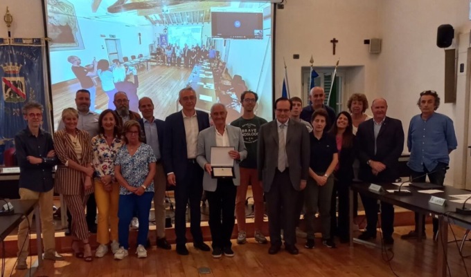 Valmadrera, il riconoscimento dell’Amministrazione a Romeo Sozzi, vincitore del Compasso d’oro
