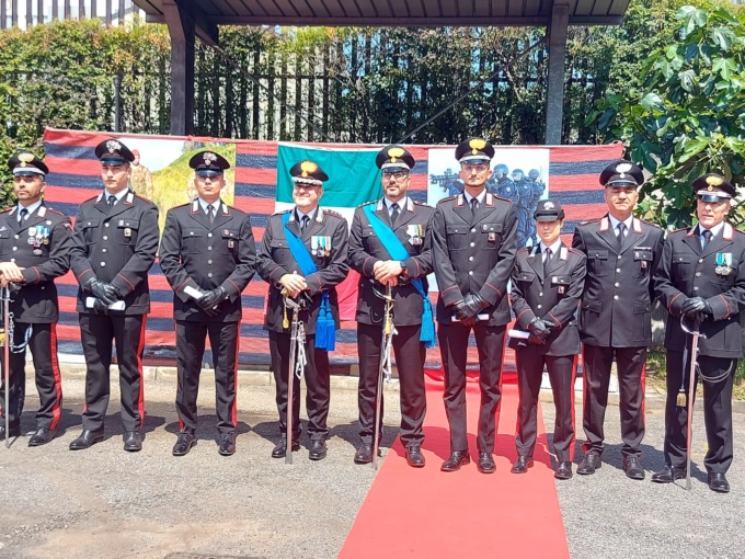 Vite salvate e suicidi sventati: premio a sei Carabinieri