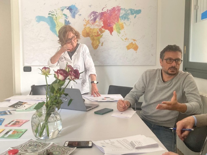 C’è ancora razzismo a Lecco, ma per i giovani l’integrazione è la regola