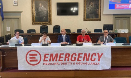 Inaugurata la mostra di Emergency, "Migrare è un diritto di ogni essere umano"