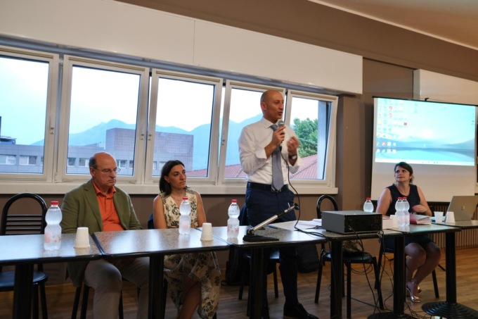 Degrado e strade poco sicure: i problemi al rione di Germanedo. In arrivo nuovi parcheggi in via Ferrario