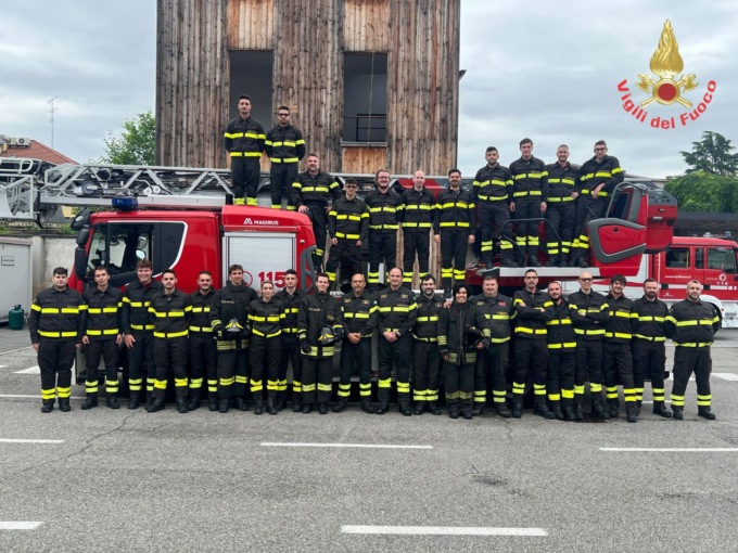 Al corso di formazione dei Vigili del fuoco anche la prima donna pompiere del distaccamenti di Valmadrera
