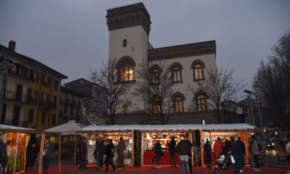 Lecco: si muore di caldo, ma il Comune pensa già alle iniziative... natalizie