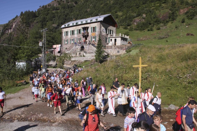 Madonna di Biandino: l’arcivescovo Delpini in Valle