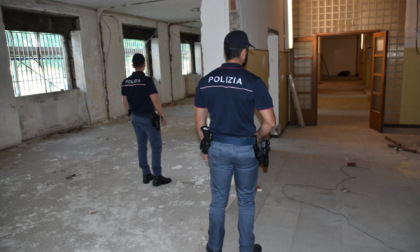 Lecco: abusivi e ubriachi nel cantiere del tribunale. Blitz delle forze dell'ordine