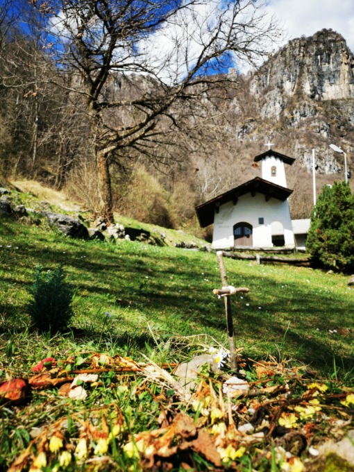 A Ballabio, un gesto di “estrema inciviltà e mancanza di rispetto”