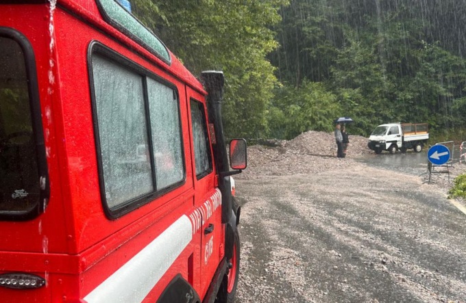 Maltempo, diversi interventi dei Vigili del fuoco a causa di smottamenti tra Bellano, Parlasco e Vendrogno