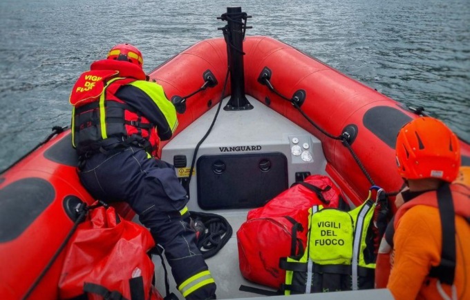 Soccorsi due velisti in difficoltà sul lago di Garlate