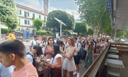 Battello per Bellagio: file interminabili a Lecco