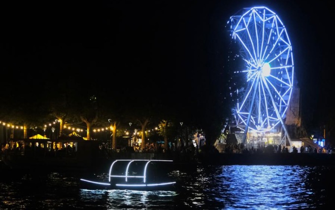 Fiumi di gente a Lecco per la Notte Bianca, tra musica, divertimento e cultura