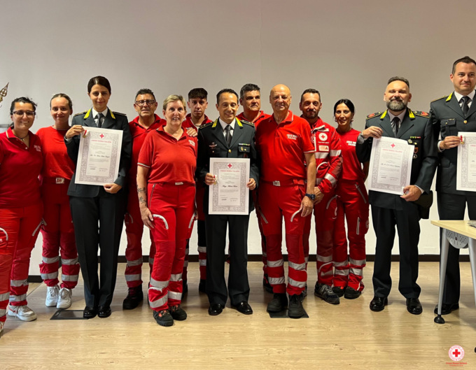 Lecco: la Finanza sequestra 500 litri di gasolio e li dona alla Croce Rossa