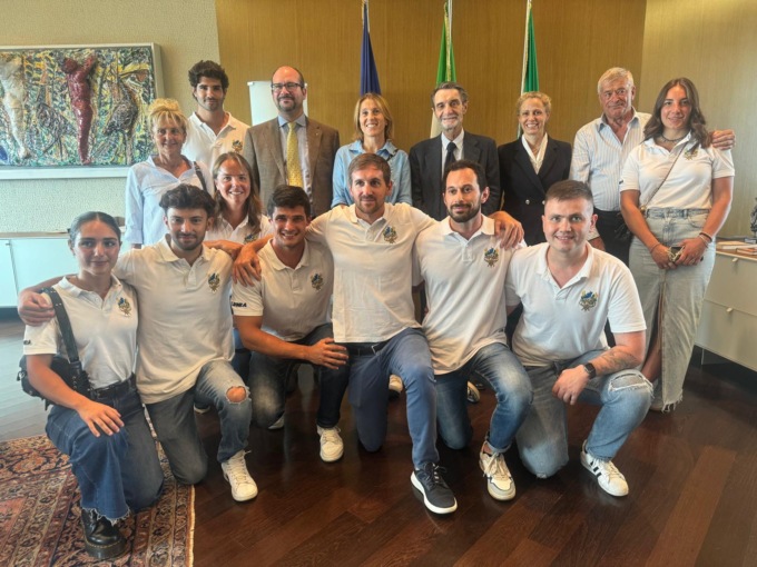 Canottieri Lecco in Cina, Fontana: “Orgogliosi del circolo bluceleste”