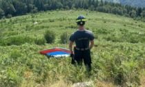 Si schiantano col parapendio: un morto e un ferito grave in Alto Lago