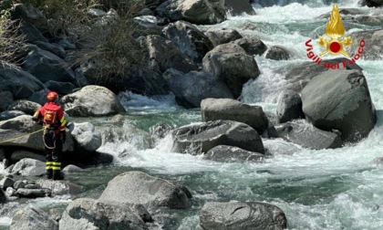 17enne trascinato dal Masino, disperso nel torrente