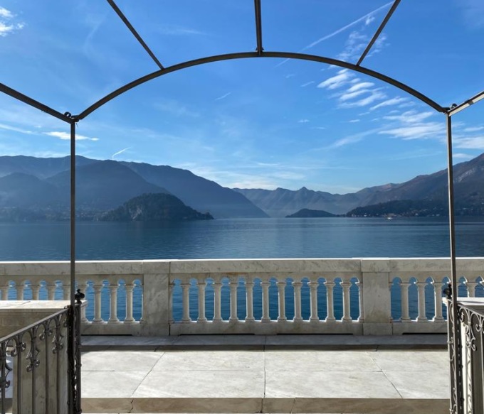 Sulle Orme del Viandante 2024: tappa a Villa Monastero