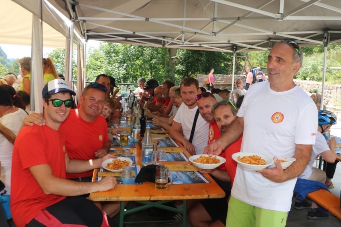 Il Soccorso alpino in Val Biandino con i ragazzi delle cooperative sociali locali