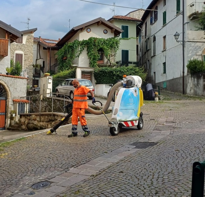 A Lecco pulizia straordinarie con l’aspiratore Glutton
