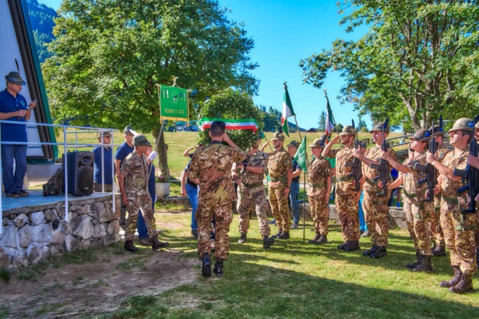 Gli Alpini rendono omaggio ai Caduti del Battaglione “Morbegno” al Pian delle Betulle