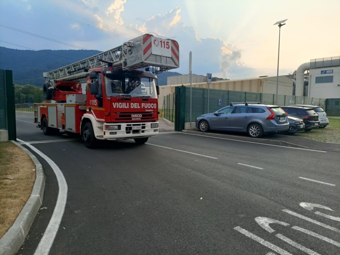 Calolziocorte: incendio alla Cartiera dell’Adda, 5 lavoratori in ospedale