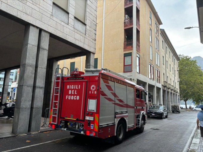 Allarme fuga di gas, intervento dei Vigili del fuoco in piazza Affari