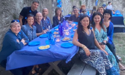 Bellano, ieri la "Cena in blu" all'Orrido per festeggiare il traguardo di un milione di visitatori