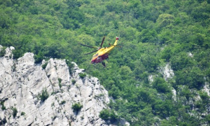 Si lancia dal Forcellino e sparisce: base jumper 33enne trovato senza vita