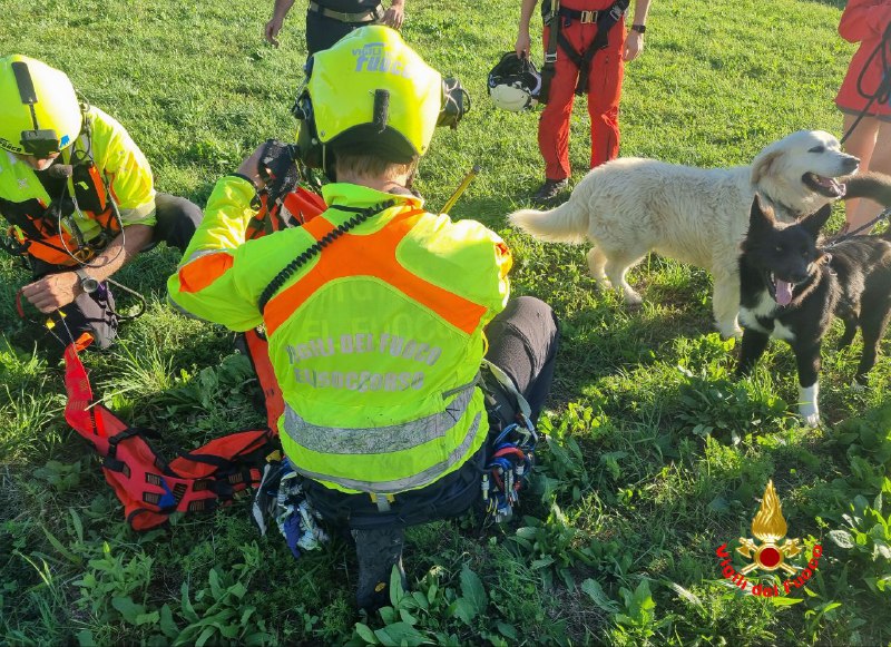 Bloccati in Grigna sul Sentiero del Fiume: salvati due escursionisti e tre cani