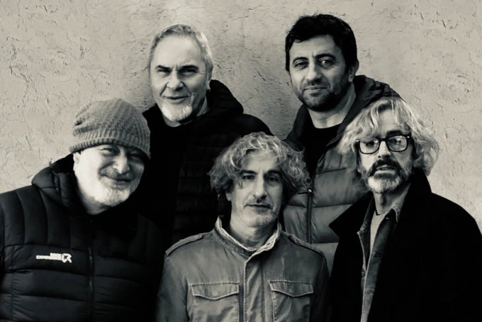 Addio Lake Arena: concerto dei Sulutumana al centro civico