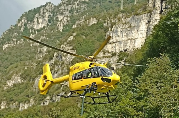 Infortunio in falesia, mobilitati soccorso alpino ed elicottero