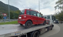 Auto ribaltata a Rivabella: ferito un 65enne