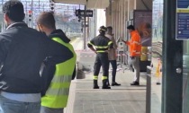 Monza: crolla una pensilina in stazione. Chiuso un binario, circolazione bloccata per Lecco, Bergamo, Milano