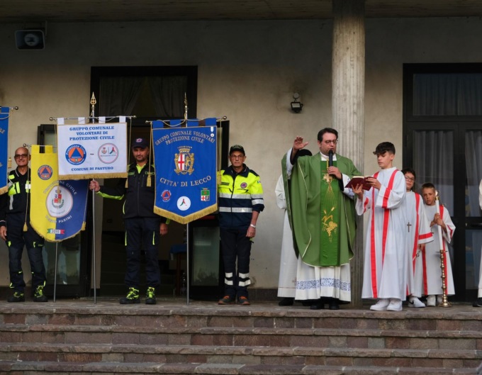 La Protezione civile celebra il suo patrono: tutti i gruppi della provincia riuniti a Civate