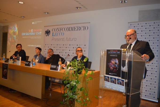 Intelligenza artificiale e umani: chi salverà chi? Successo per il convegno