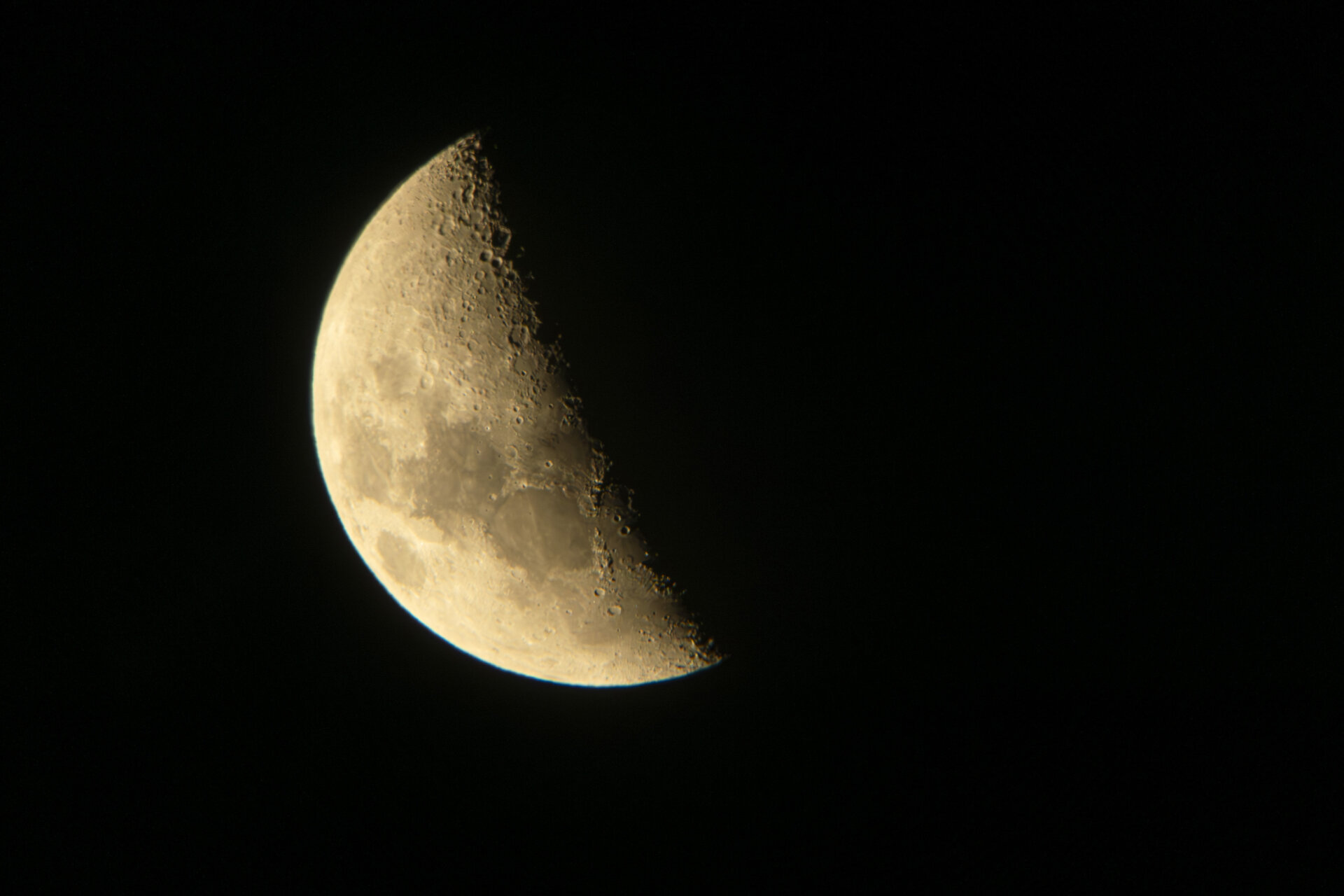 luna con telescopio