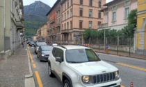 Lecco: cantiere del Teleriscaldamento in via Leonardo da Vinci, traffico rallentato