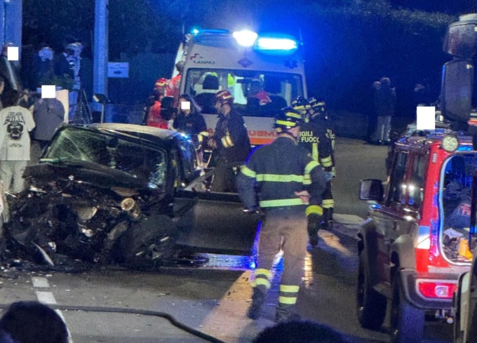 Spaventoso incidente a Vassena: tre giovani feriti, uno gravissimo