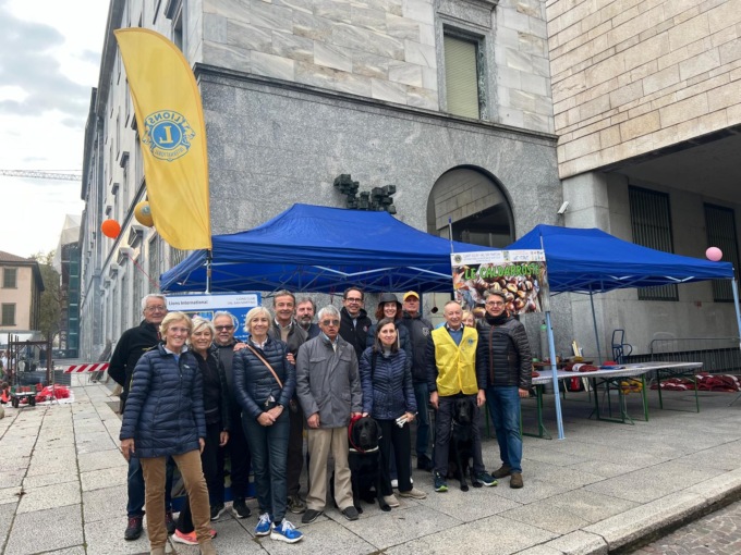 Due occhi per chi non vede: successo per la castagnata dei Lions