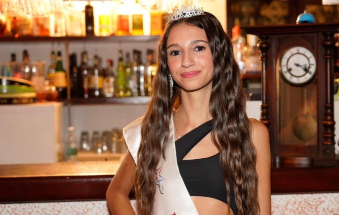 La quindicenne civatese Alice Poppa porta la corona di “Miss City Sport”