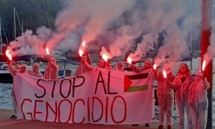 Lecco, presidio in piazza Cermenati al grido di "Stop al genocidio"