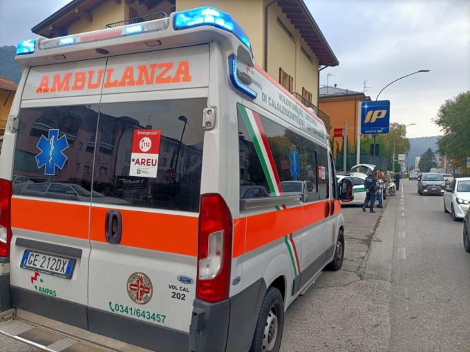 Incidente stradale tra un’auto e una moto
